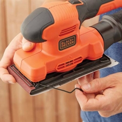    BLACK + DECKER BEW220