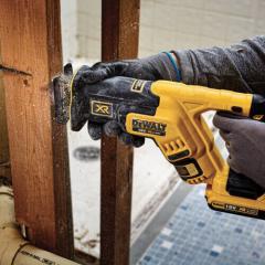     DeWALT DCS367P2 (DCS367P2)